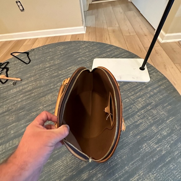 Louis Vuitton Monogram Eclipse MM Bag Coated Canvas Leather trim Brass Hardware - Picture 4 of 16